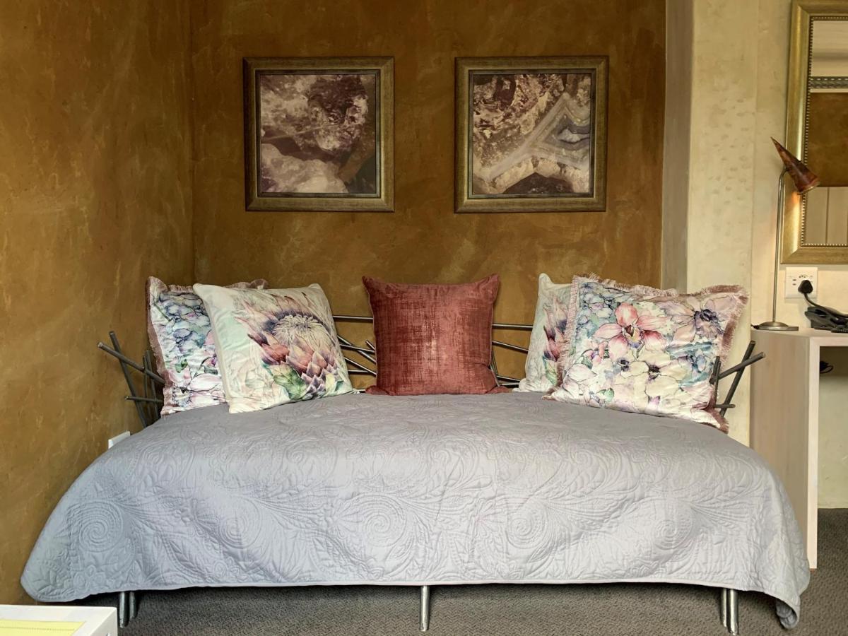African Rock Hotel & Spa, A "Boutique Lifestyle Resort" Kempton Park Kültér fotó